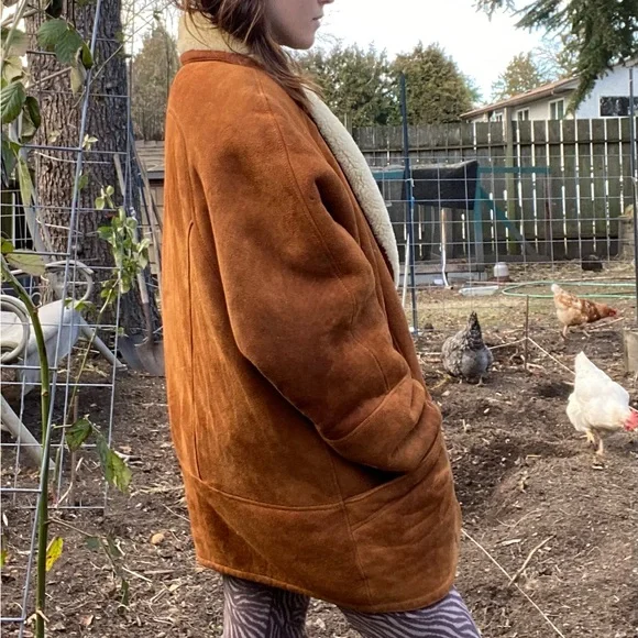 Shearling coat - Picture 2 of 14